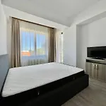 Summerland Mamaia