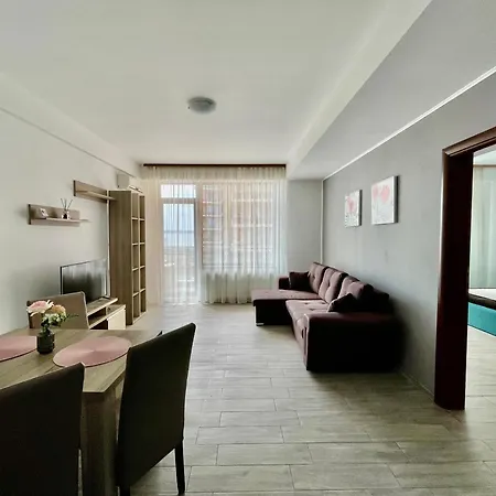 Апартаменты Summerland *