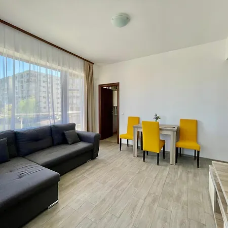 Apartment Summerland