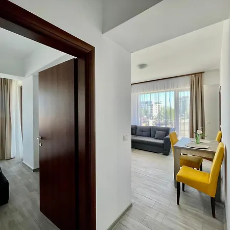 Апартаменты Summerland *