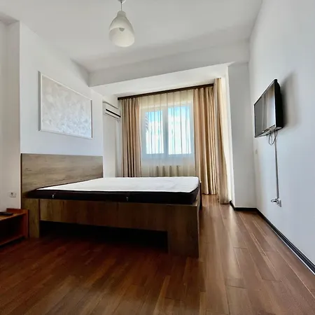 Summerland Apartament